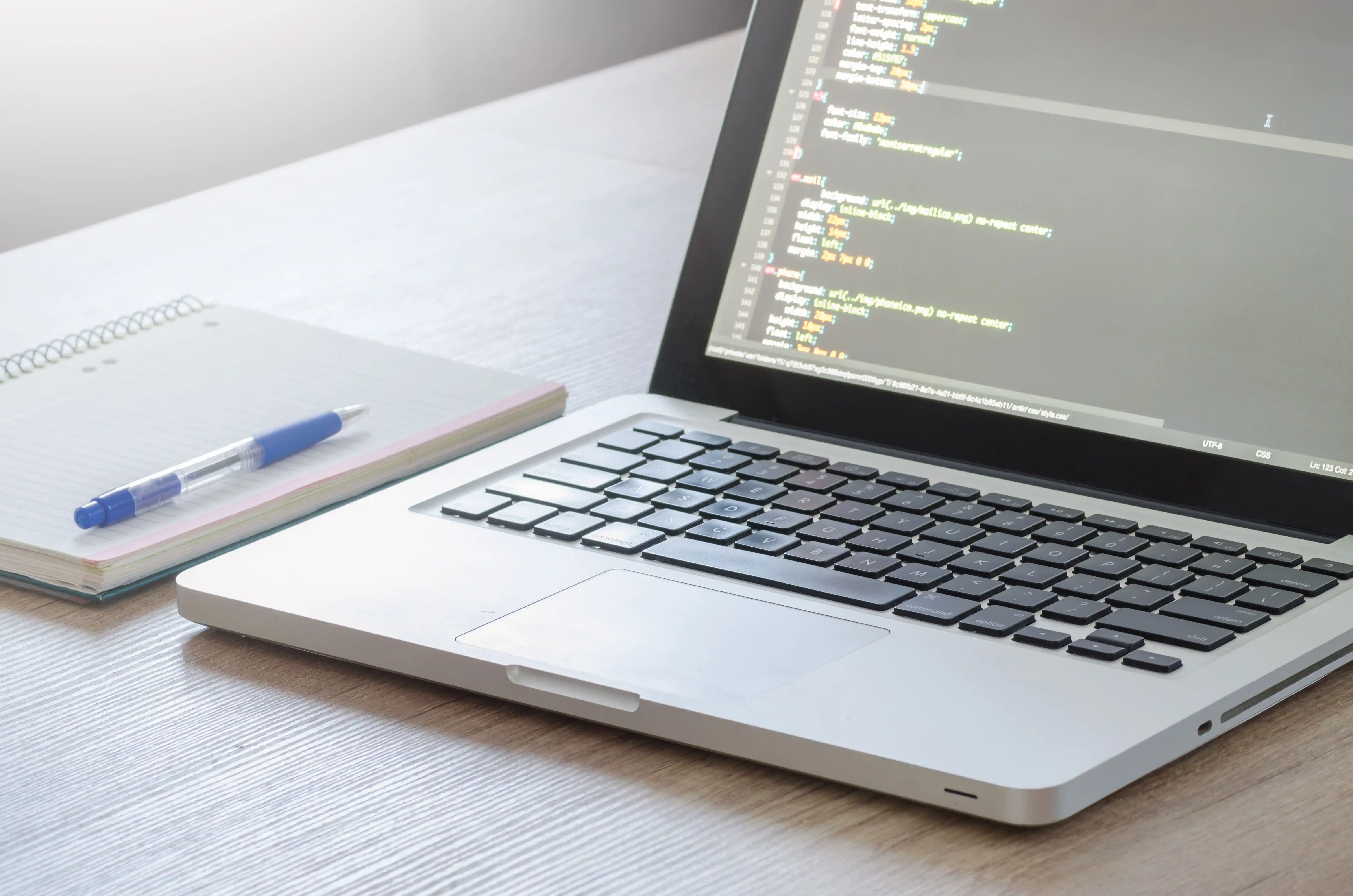 Développement d'application web sur-mesure par Oxellia